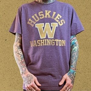 Mens purple Washington Huskies NCAA College t shirt XL 24x30